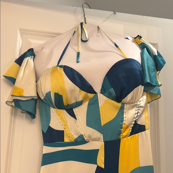 NWOT Multicolor Abstract Print Jumpsuit. Fun & Flirty!! - Picture 5 of 12